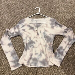 Aeropostale Gray Tie-Dye Long Sleeve Top